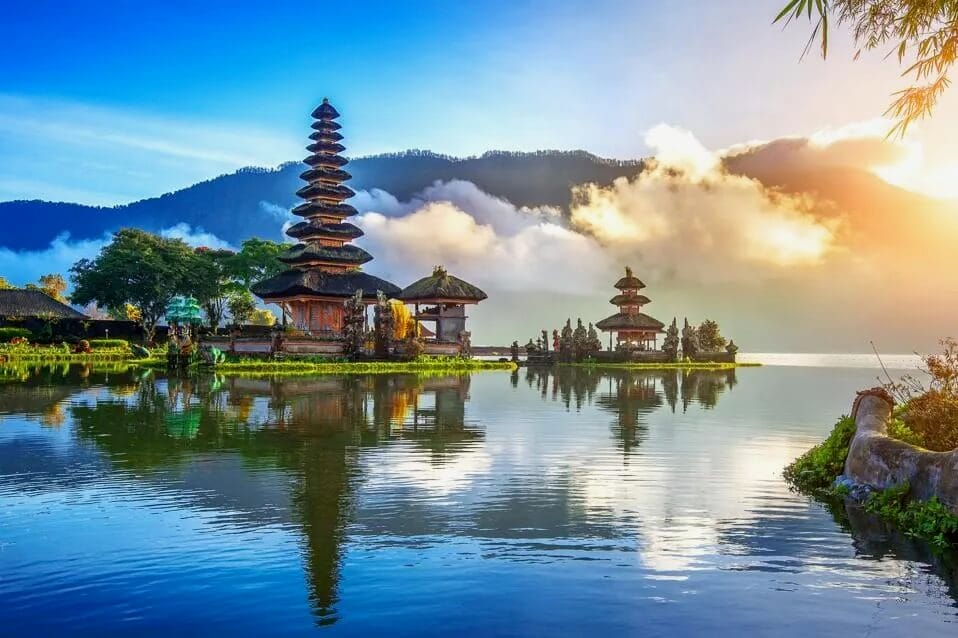 Ulun Danu Temple, Indonesia