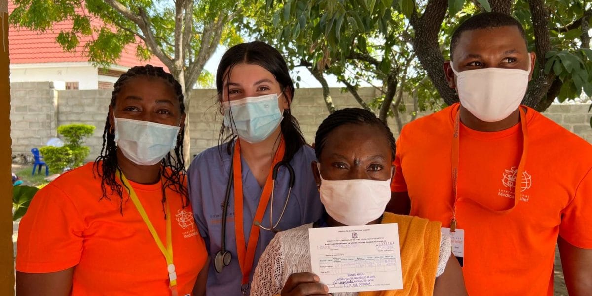 tanzania-0322-covid-vaccination